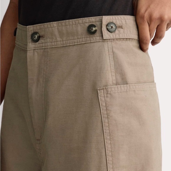 Everlane Fatigue Barrel Pant in grey taupe - Picture 2 of 6